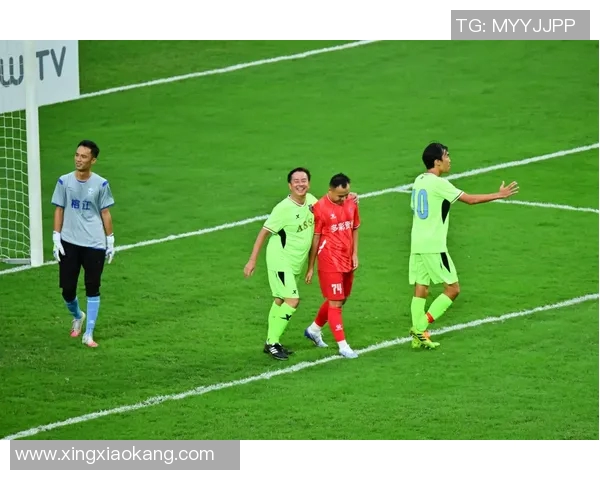 猜球足球明星是谁让我们一起揭晓这位传奇球员的真实身份与成就