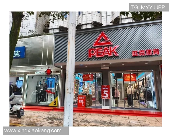 七月热销体育品牌鞋服批发优惠活动全面开启，尽享夏季运动时尚魅力